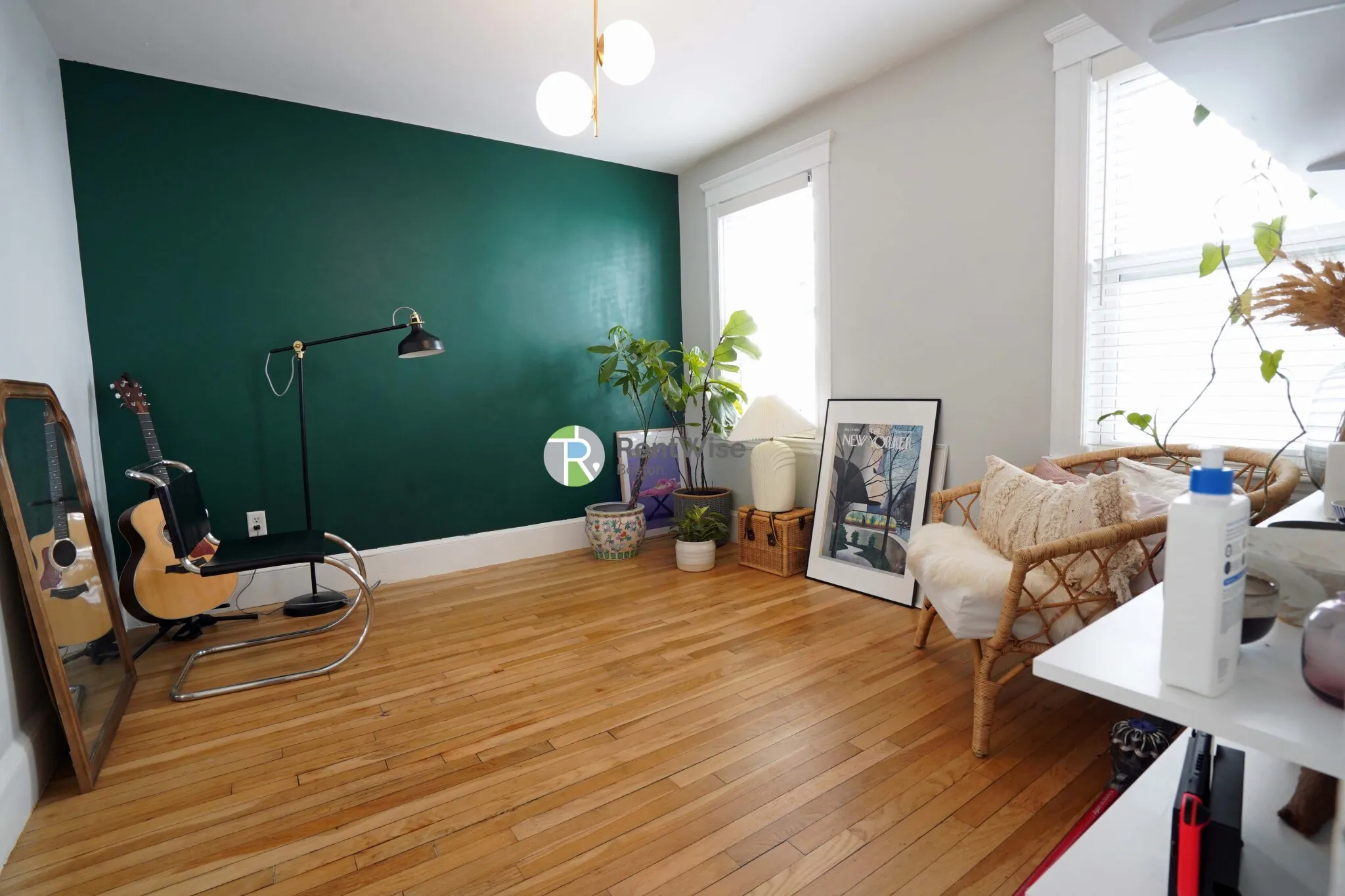 3 bed, 1 bath apartment for rent at 238 Hyde Park Ave Unit 3, Jamaica Plain — photo 13 of 27
