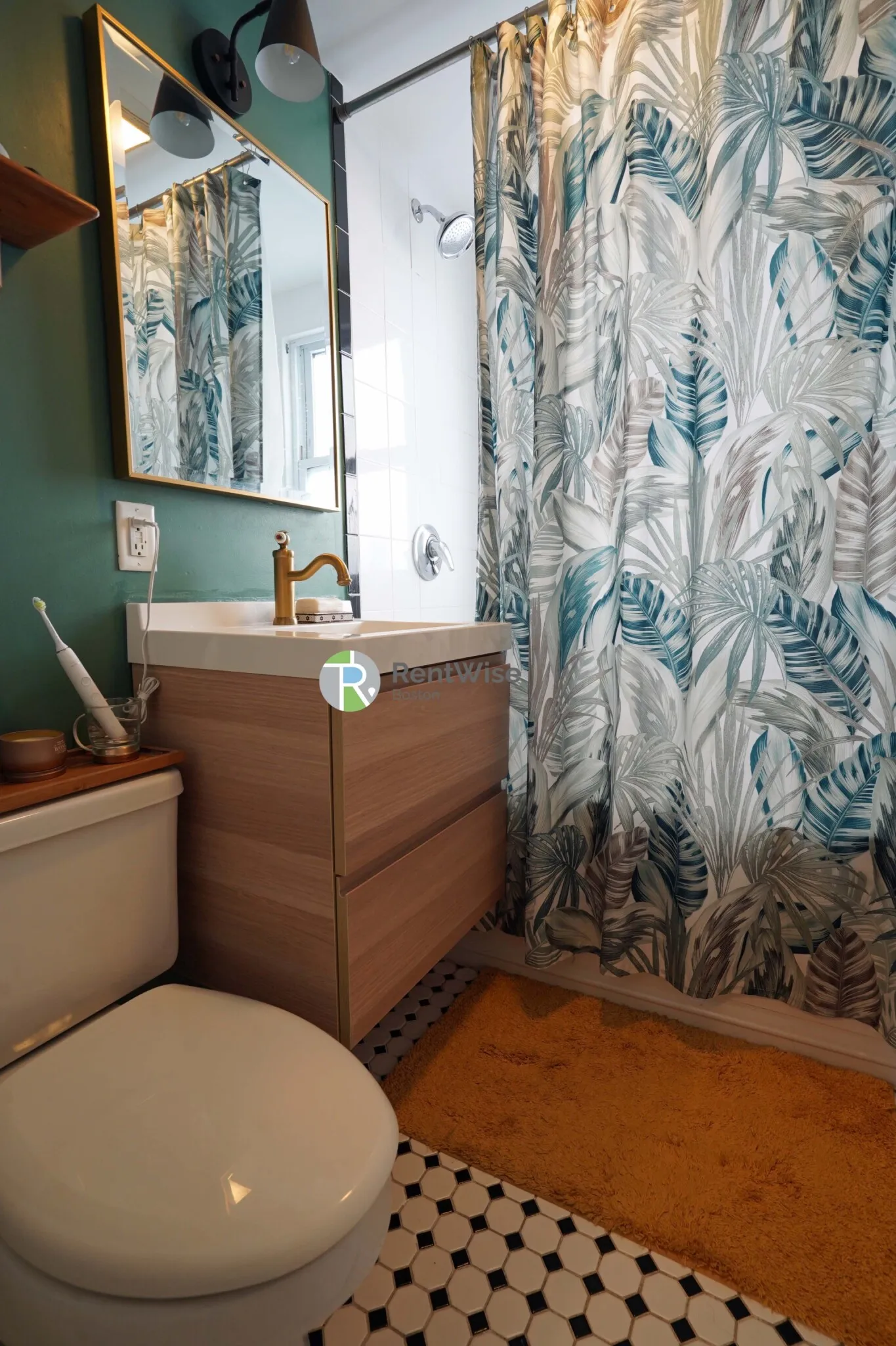 3 bed, 1 bath apartment for rent at 238 Hyde Park Ave Unit 3, Jamaica Plain — photo 12 of 27