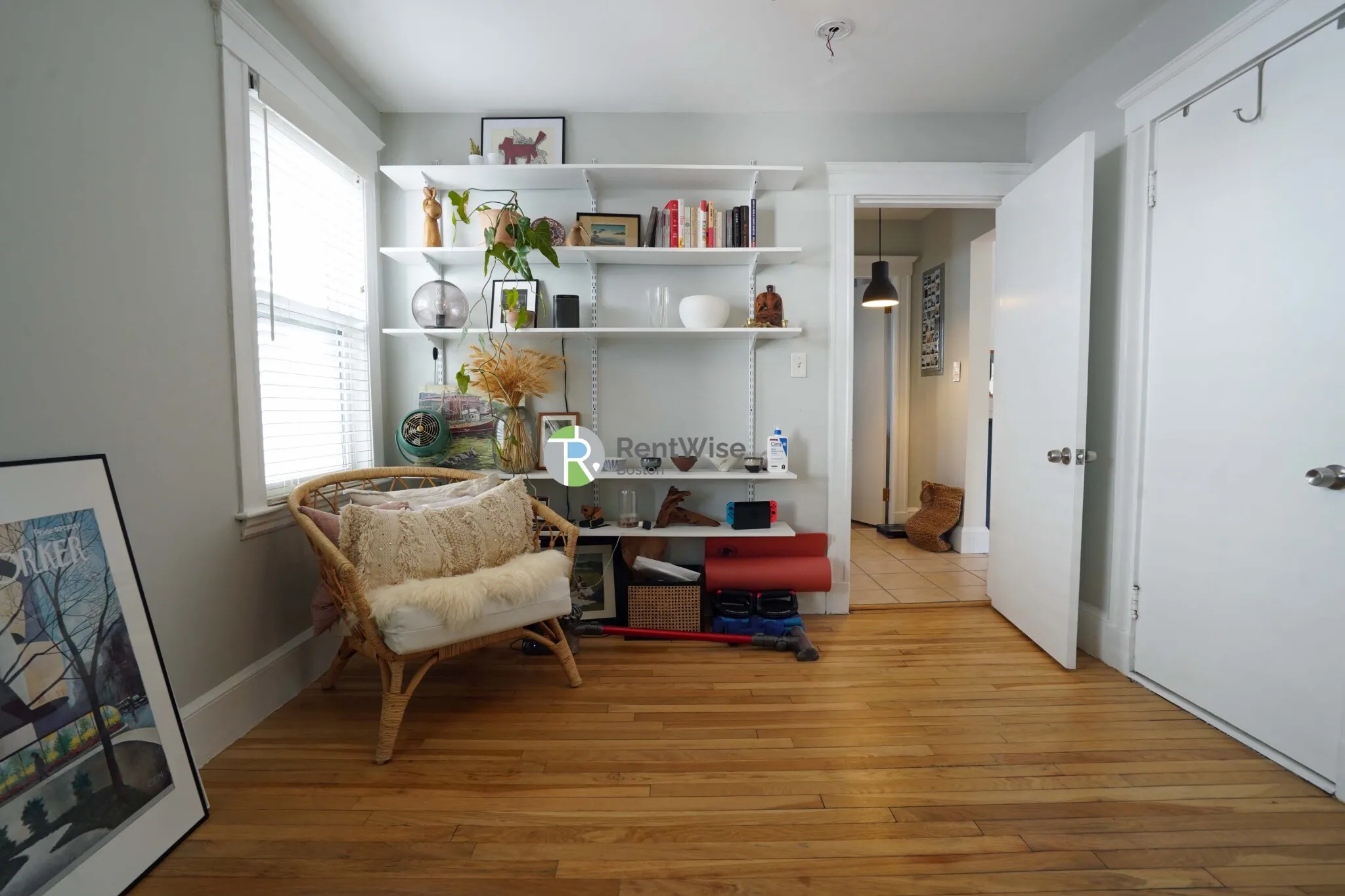 3 bed, 1 bath apartment for rent at 238 Hyde Park Ave Unit 3, Jamaica Plain — photo 14 of 27