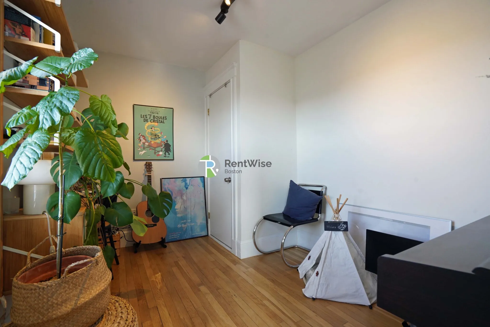 3 bed, 1 bath apartment for rent at 238 Hyde Park Ave Unit 3, Jamaica Plain — photo 20 of 27