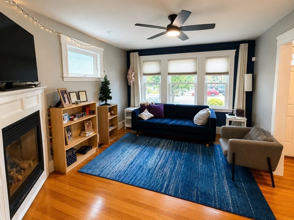2 bed, 1 bath apartment for rent at 238 Hyde Park Unit 1, Jamaica Plain — photo 5 of 11