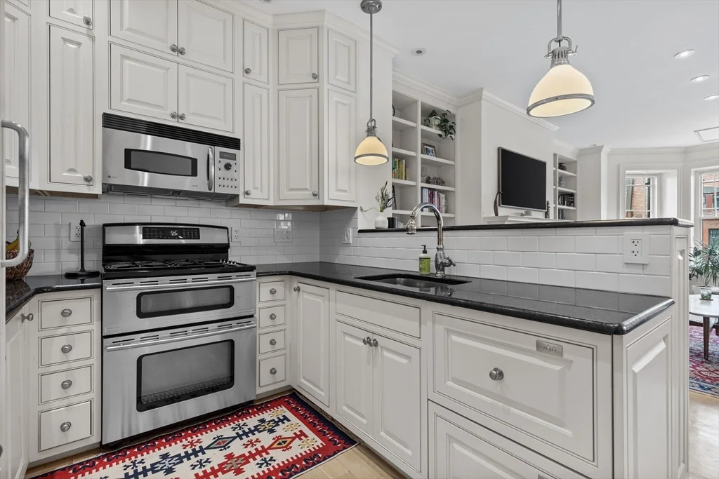 2 bed, 2 bath apartment for rent at 238 Marlborough St Unit 401, Back Bay — photo 16 of 31