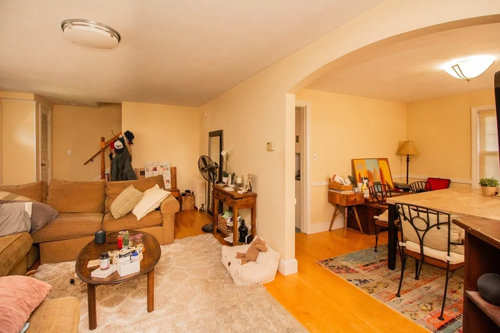 3 bed, 1 bath apartment for rent at 238 May St Unit 0, Worcester — photo 9 of 28