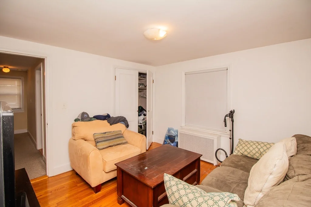 3 bed, 1 bath apartment for rent at 238 May St Unit 0, Worcester — photo 19 of 28