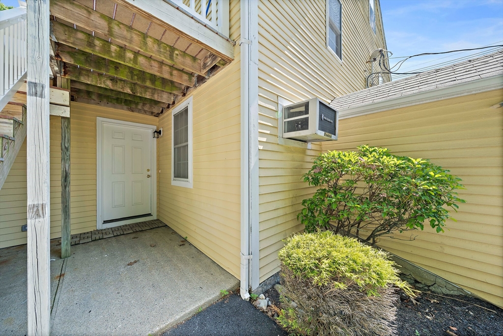 1 bed, 1 bath apartment for rent at 238 Neponset St Unit 1, Canton — photo 15 of 16