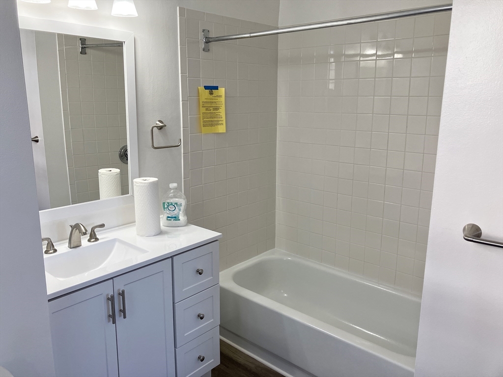 1 bed, 1 bath apartment for rent at 238 North St Unit 2, Weymouth — photo 12 of 14