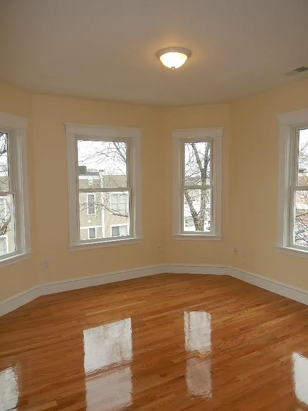 5 bed, 2 bath apartment for rent at 238 Prospect St Unit 3, The Port — photo 24 of 41