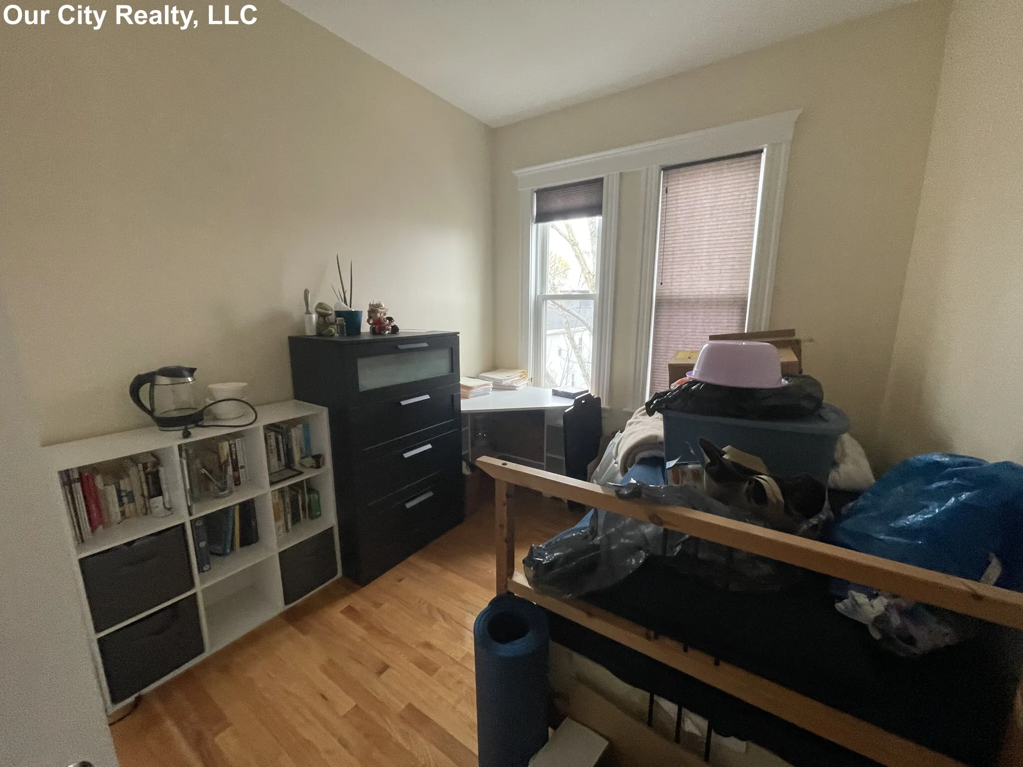 5 bed, 2 bath apartment for rent at 238 Prospect St Unit 3, The Port — photo 4 of 41