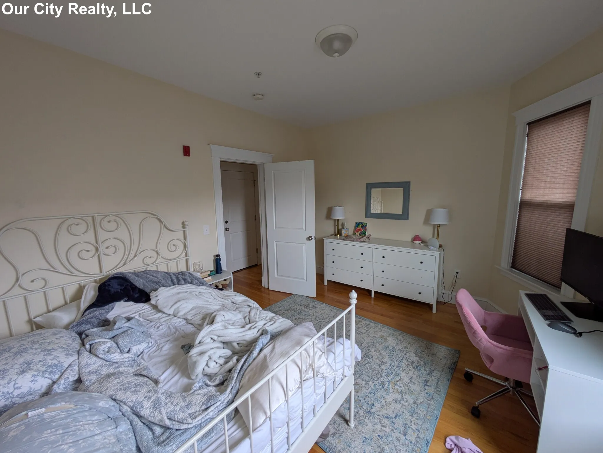 5 bed, 2 bath apartment for rent at 238 Prospect St Unit 3, The Port — photo 12 of 41