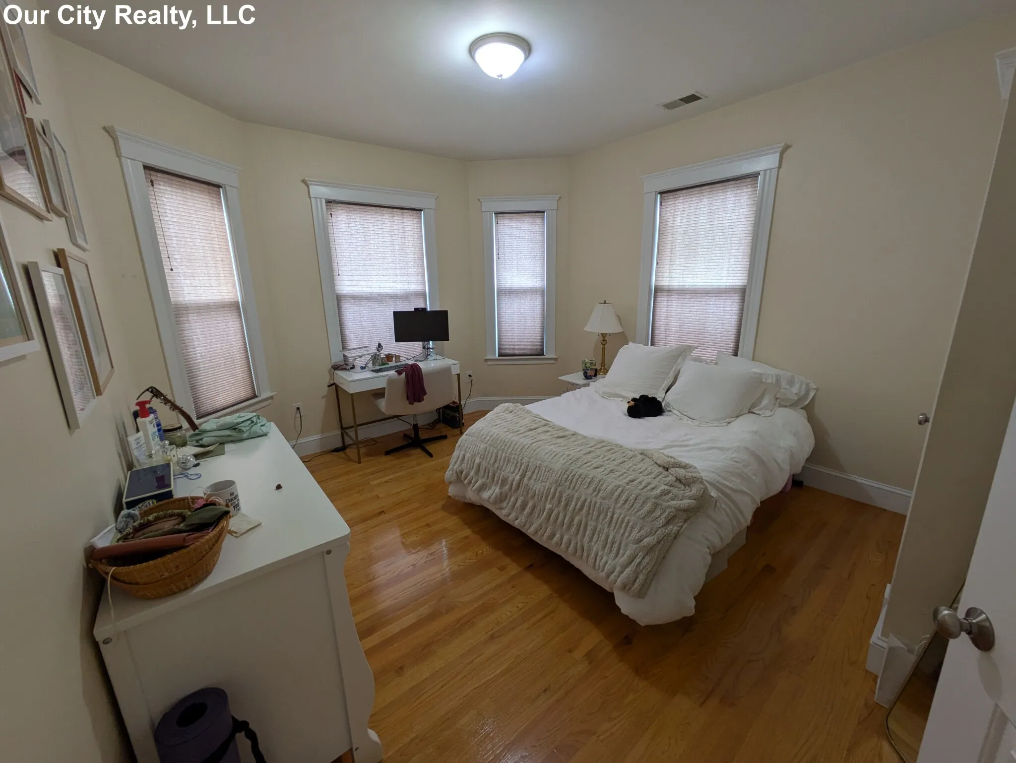 5 bed, 2 bath apartment for rent at 238 Prospect St Unit 3, The Port — photo 9 of 41