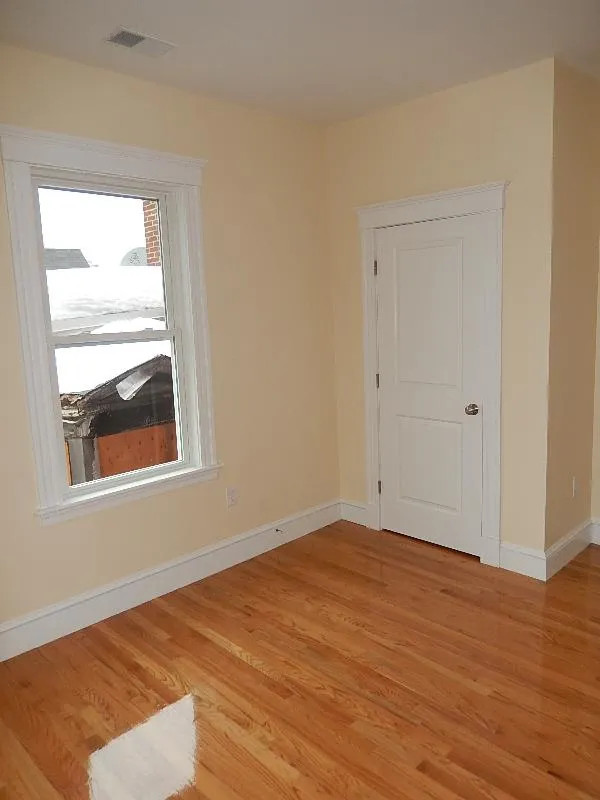 5 bed, 2 bath apartment for rent at 238 Prospect St Unit 3, The Port — photo 26 of 41