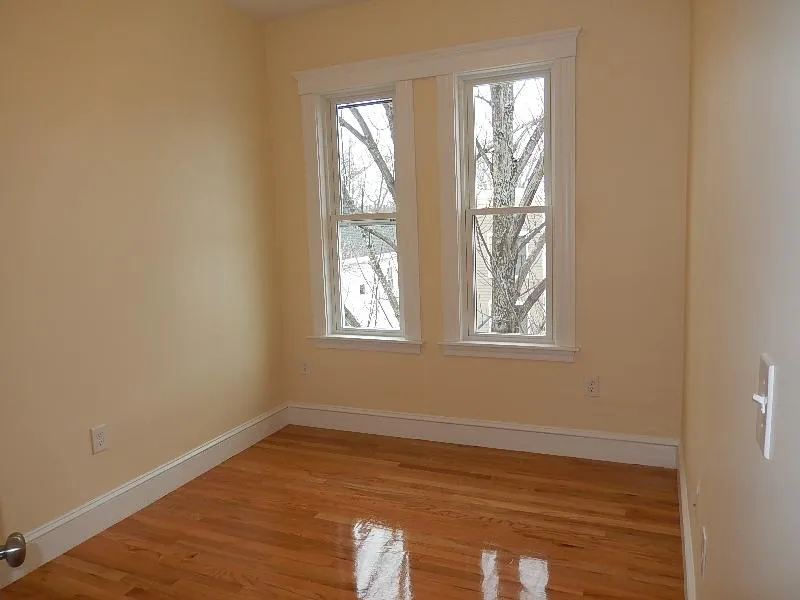 5 bed, 2 bath apartment for rent at 238 Prospect St Unit 3, The Port — photo 33 of 41