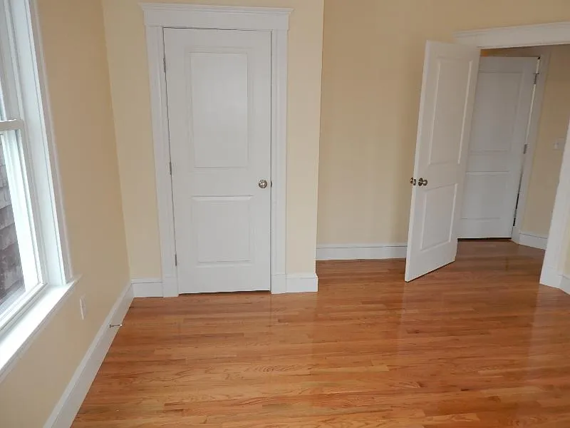 5 bed, 2 bath apartment for rent at 238 Prospect St Unit 3, The Port — photo 30 of 41