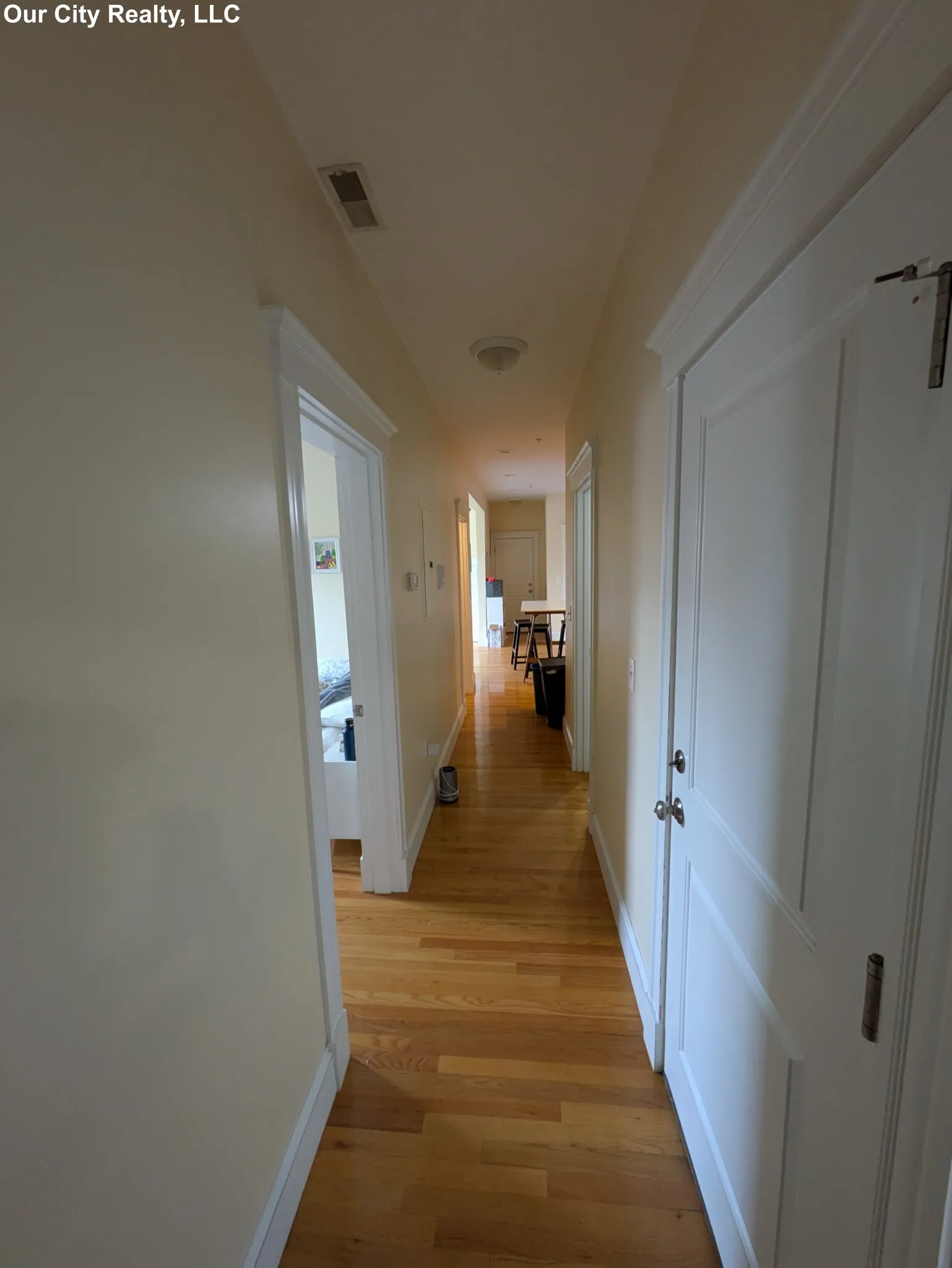 5 bed, 2 bath apartment for rent at 238 Prospect St Unit 3, The Port — photo 8 of 41