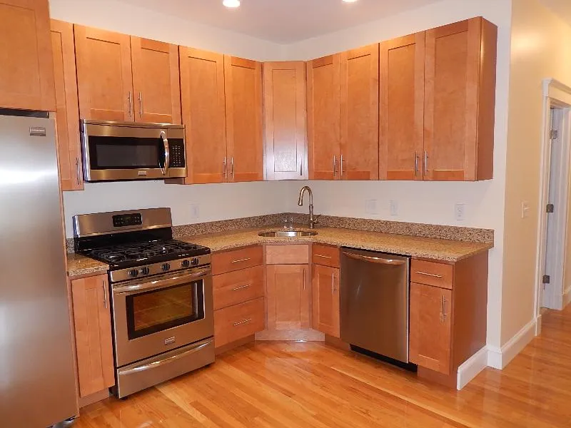 5 bed, 2 bath apartment for rent at 238 Prospect St Unit 3, The Port — photo 35 of 41