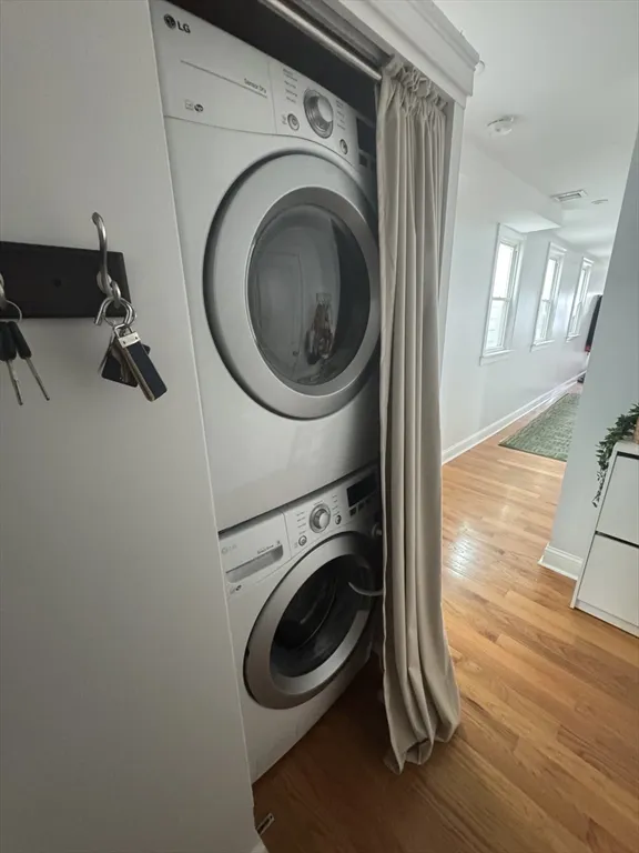 2 bed, 2 bath apartment for rent at 238 Saratoga St Unit 2, East Boston — photo 8 of 16