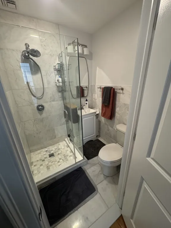 2 bed, 2 bath apartment for rent at 238 Saratoga St Unit 2, East Boston — photo 9 of 16