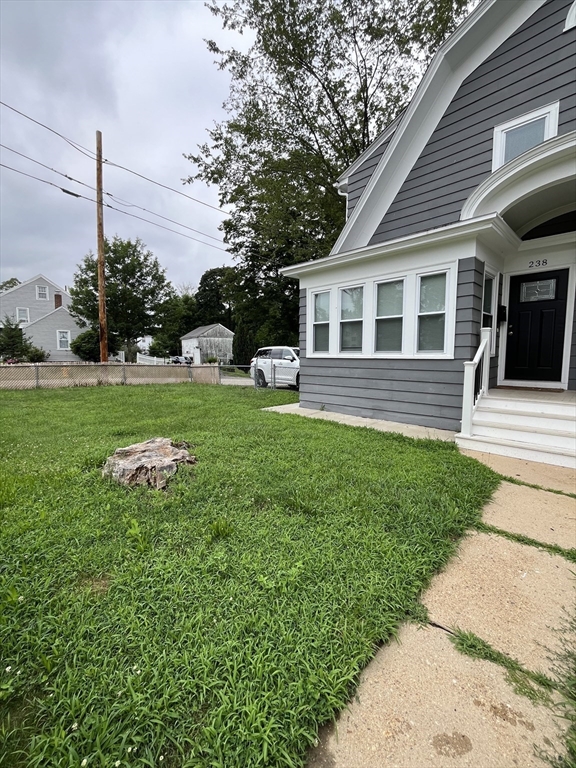 3 bed, 1 bath apartment for rent at 238 South St Unit 1, Southbridge — photo 2 of 17