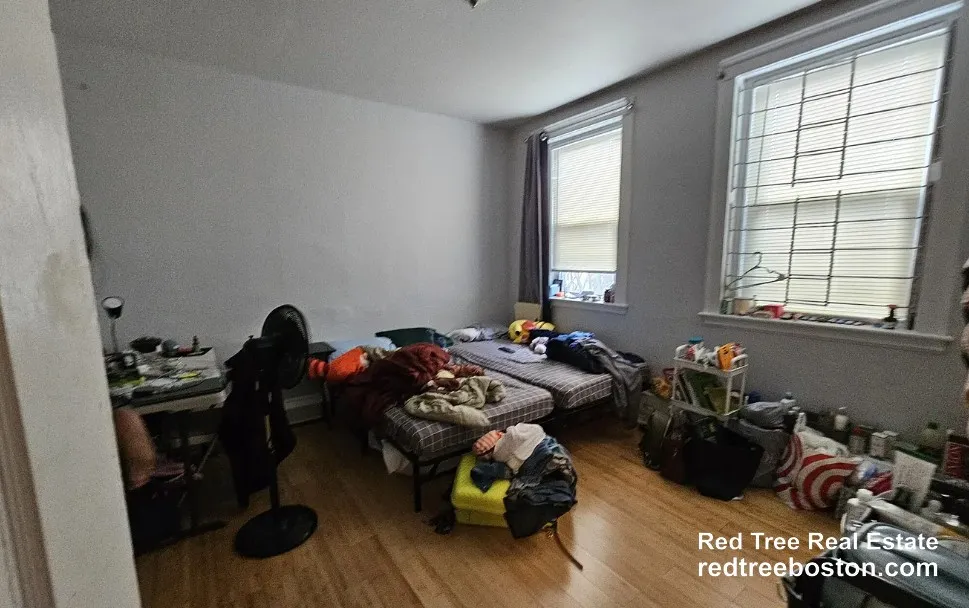 2 bed, 1 bath apartment for rent at 238 South St Unit 2, Jamaica Plain — photo 4 of 9
