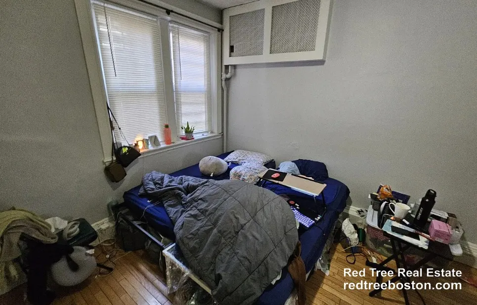 2 bed, 1 bath apartment for rent at 238 South St Unit 2, Jamaica Plain — photo 6 of 9