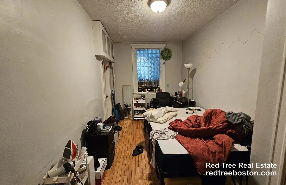 2 bed, 1 bath apartment for rent at 238 South St Unit 2, Jamaica Plain — photo 3 of 9