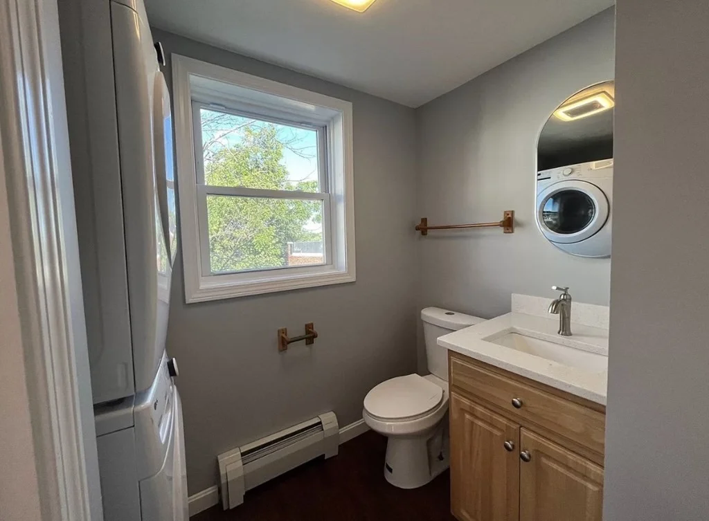 2 bed, 1 bath apartment for rent at 238 Washington St Unit 1, Haverhill — photo 8 of 10