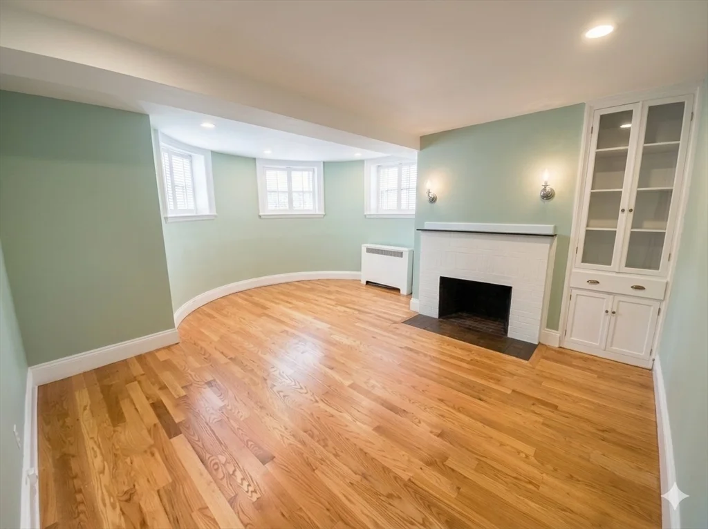 1 bed, 1 bath apartment for rent at 239 Commonwealth Ave Unit 12, Back Bay — photo 3 of 12