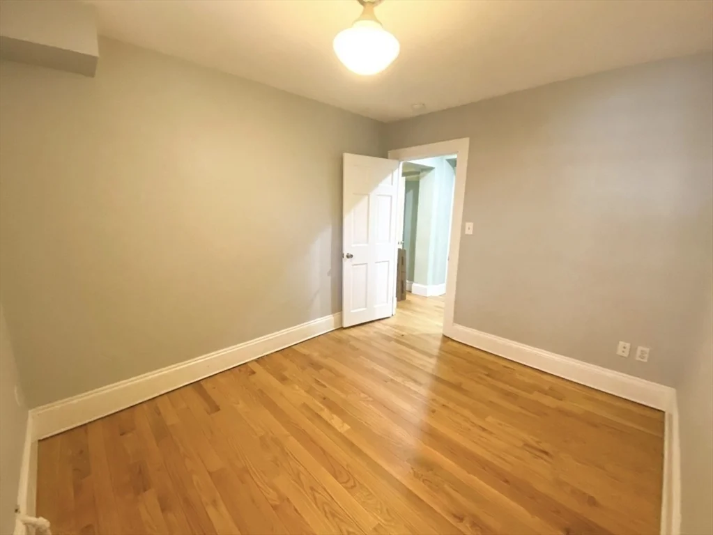 1 bed, 1 bath apartment for rent at 239 Commonwealth Ave Unit 12, Back Bay — photo 8 of 12