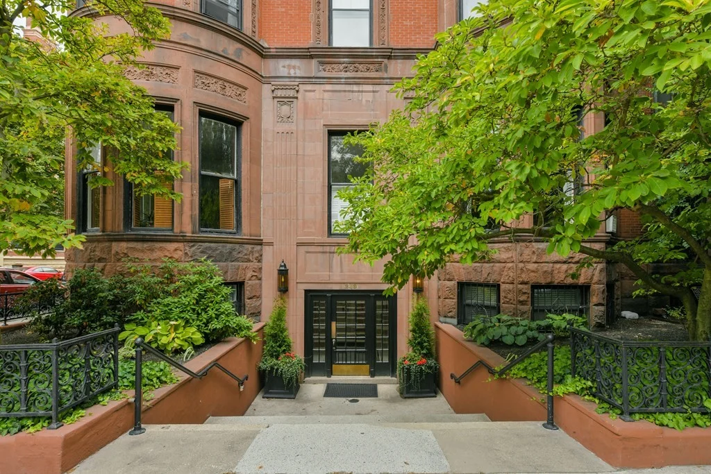 1 bed, 1 bath apartment for rent at 239 Commonwealth Ave Unit 21, Back Bay — photo 2 of 14
