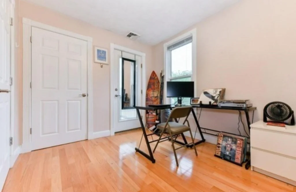 3 bed, 1 bath apartment for rent at 239 Emerson St Unit 0, South Boston — photo 10 of 13