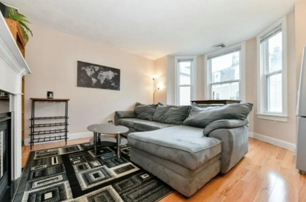 3 bed, 1 bath apartment for rent at 239 Emerson St Unit 0, South Boston — photo 4 of 13