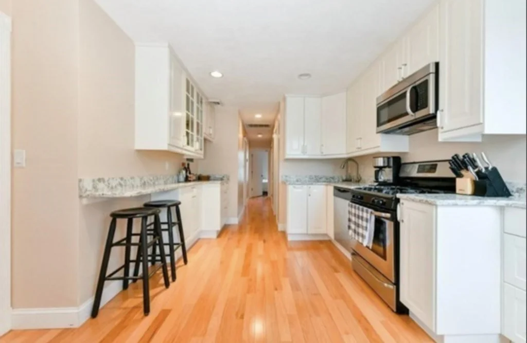 3 bed, 1 bath apartment for rent at 239 Emerson St Unit 0, South Boston — photo 2 of 13