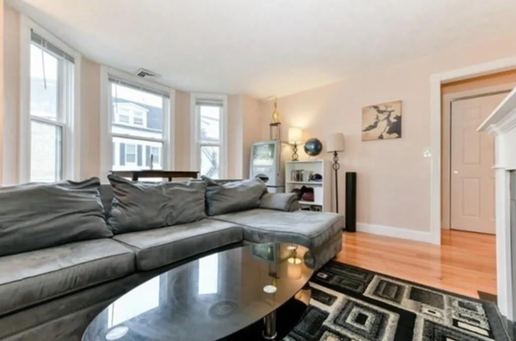 3 bed, 1 bath apartment for rent at 239 Emerson St Unit 0, South Boston — photo 5 of 13