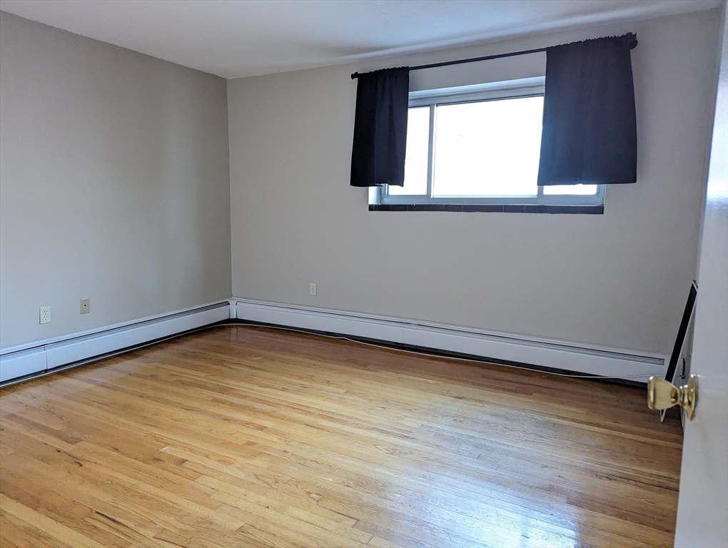2 bed, 1 bath apartment for rent at 239 Kelton St Unit 23, Brighton — photo 2 of 5