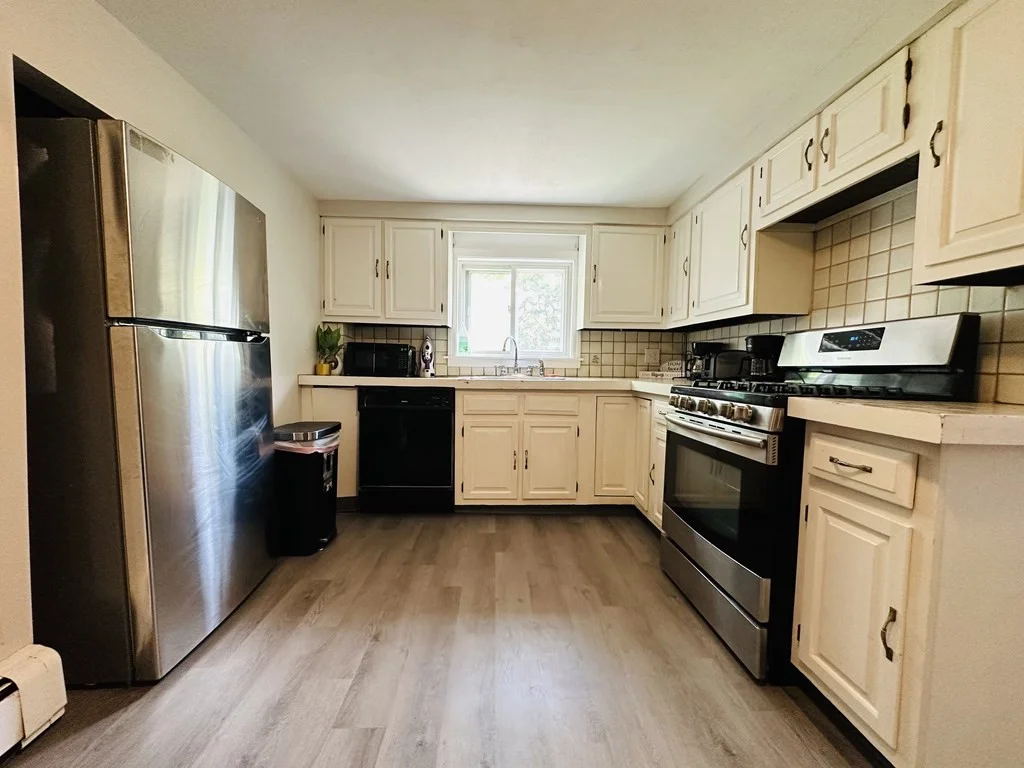 4 bed, 1 bath apartment for rent at 239 Leyden St Unit A, East Boston