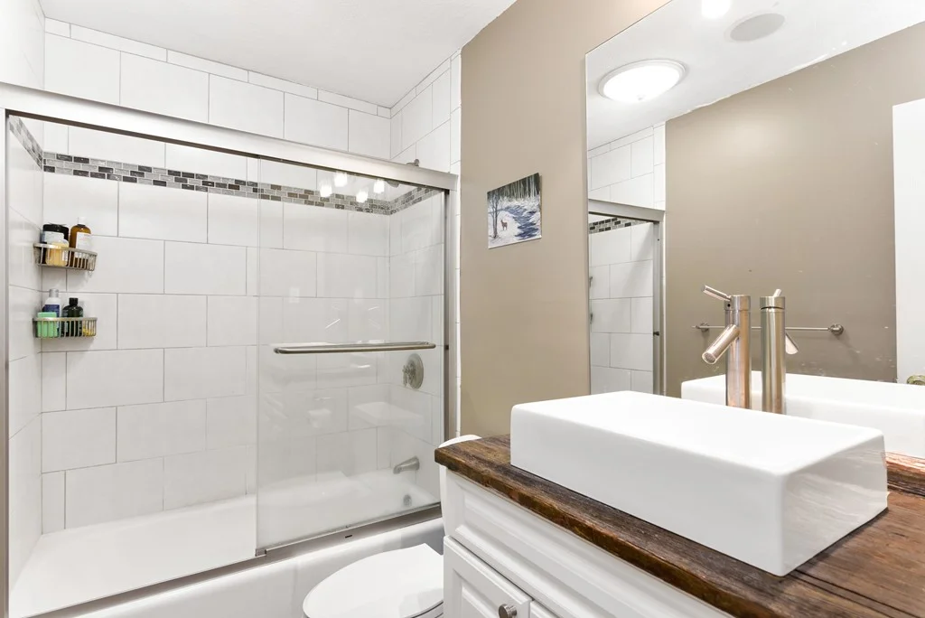 2 bed, 1 bath apartment for rent at 239 Main St Unit B-12, Reading — photo 6 of 7