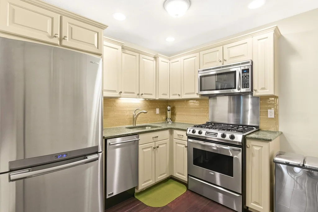 2 bed, 1 bath apartment for rent at 239 Main St Unit B-12, Reading