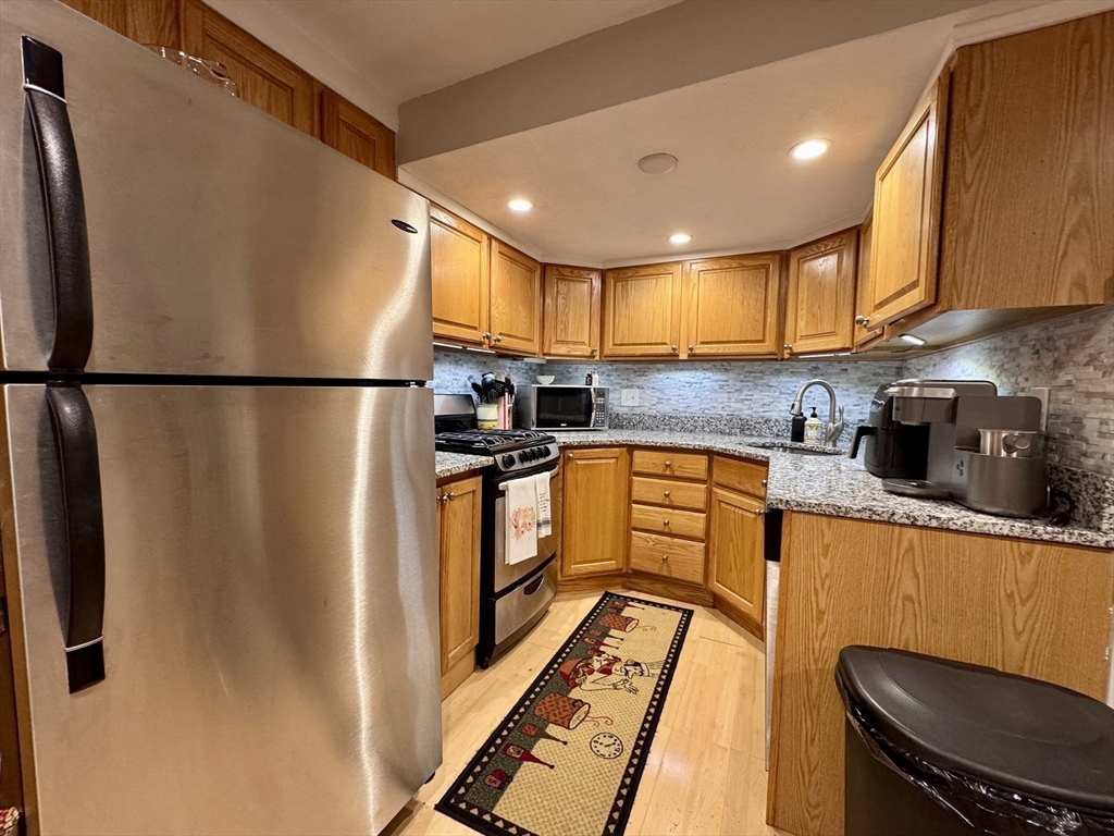 1 bed, 1 bath apartment for rent at 239 Main St Unit B-2, Reading — photo 5 of 18