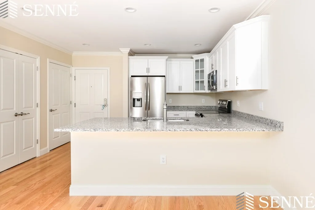 2 bed, 2 bath apartment for rent at 239 Manor Ter Unit 239, Lexington — photo 3 of 11