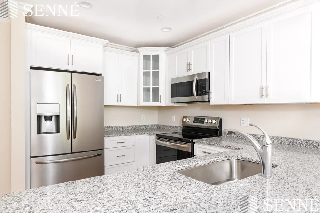 2 bed, 2 bath apartment for rent at 239 Manor Ter Unit 239, Lexington — photo 2 of 11