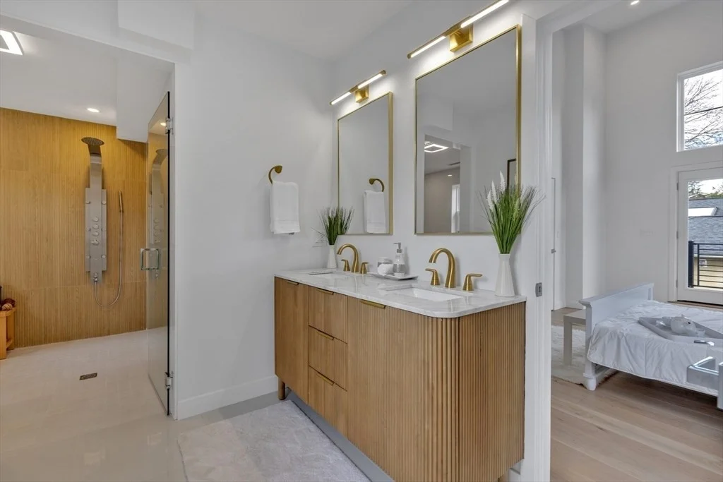 5 bed, 4+ bath apartment for rent at 239 Mountain Ave, Arlington — photo 6 of 7