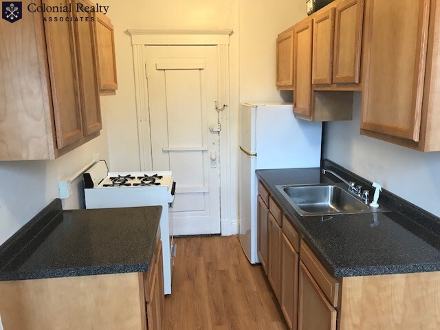 Studio bed, 1 bath apartment for rent at 239 Park Dr Unit 43, Fenway