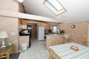 4 bed, 1 bath apartment for rent at 239 Phillips Rd Unit WINTER, Sandwich — photo 10 of 36