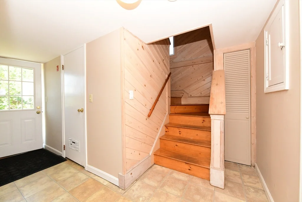 4 bed, 1 bath apartment for rent at 239 Phillips Rd Unit WINTER, Sandwich — photo 17 of 31