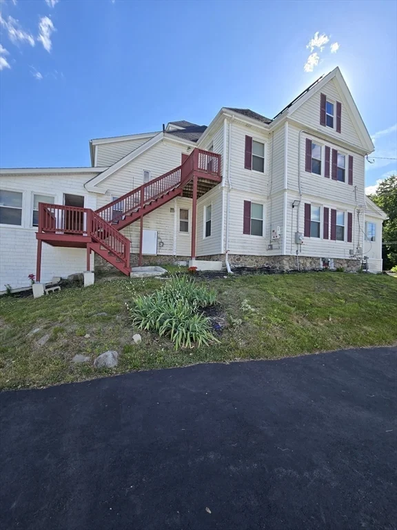1 bed, 1 bath apartment for rent at 239 Pleasant St Unit 1, Stoughton — photo 7 of 29