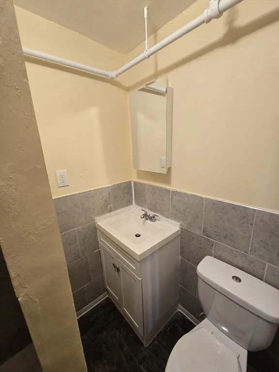 1 bed, 1 bath apartment for rent at 239 Pleasant St Unit 1, Stoughton — photo 22 of 29