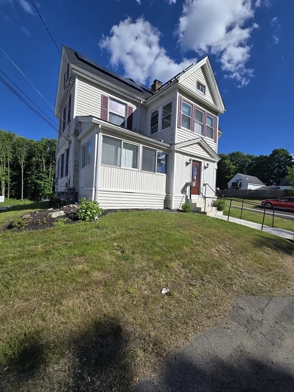 1 bed, 1 bath apartment for rent at 239 Pleasant St Unit 1, Stoughton — photo 3 of 29