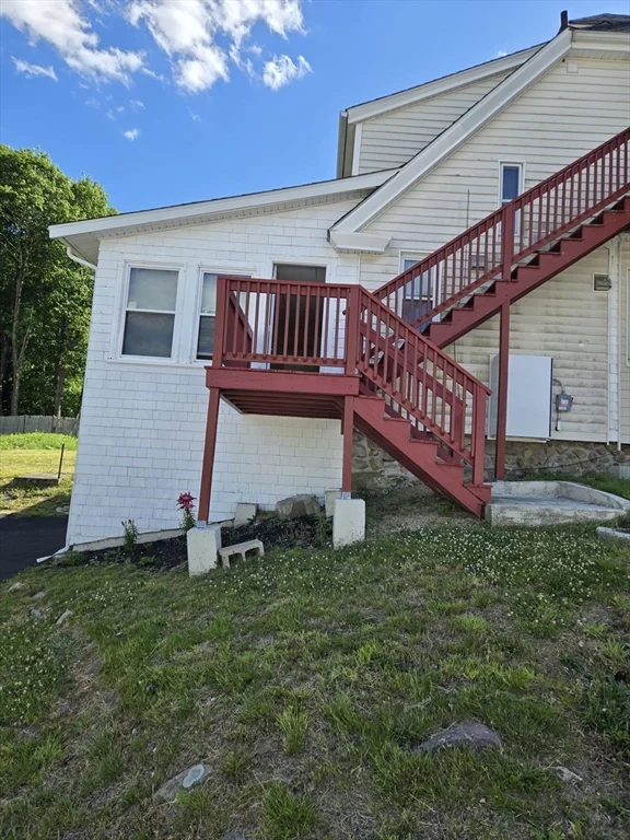 1 bed, 1 bath apartment for rent at 239 Pleasant St Unit 1, Stoughton — photo 6 of 29