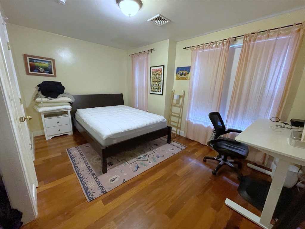2 bed, 1 bath apartment for rent at 239 Prospect St Unit 3, The Port — photo 11 of 18