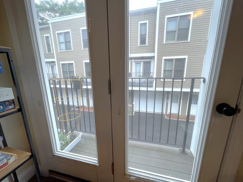 2 bed, 1 bath apartment for rent at 239 Prospect St Unit 3, The Port — photo 8 of 18